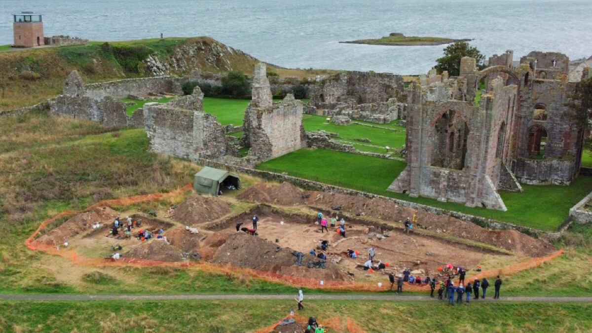 Lindisfarne – nowe informacje o mieszkańcach wyspy?