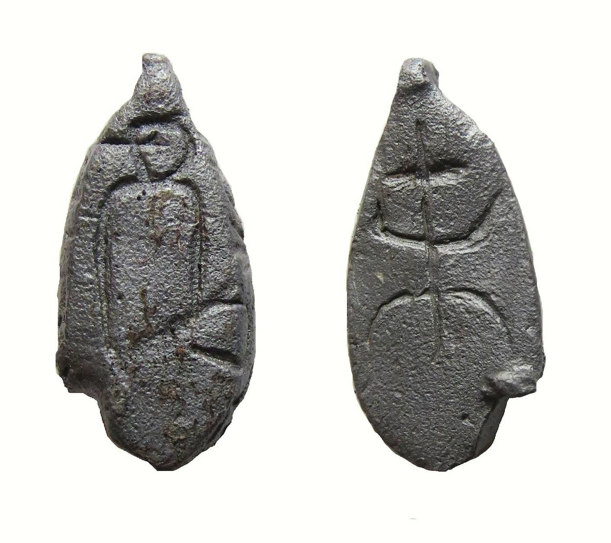 Zawieszka/amulet (?) z Daromina. Fot. M. Florek.