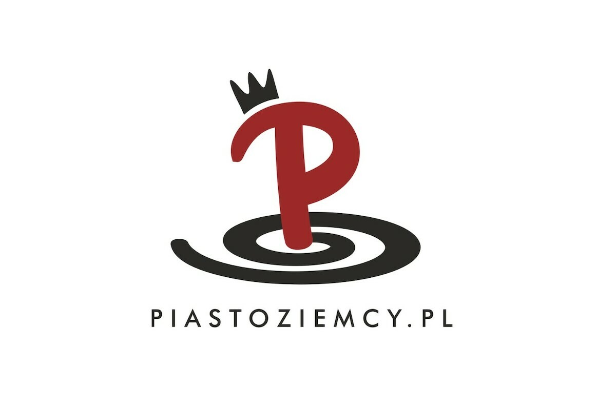 Piastoziemcy.pl już działają!